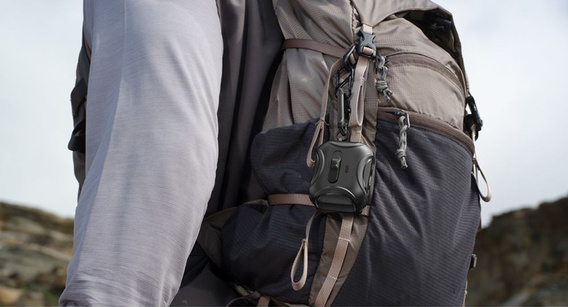 ESR Cyber FlickLock MagSafe fejhallgató tok Apple AirPods Pro 3 készülékekhez